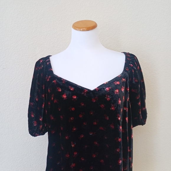Loft velvet floral puff sleeve sweetheart neckline blouse - Picture 8 of 10